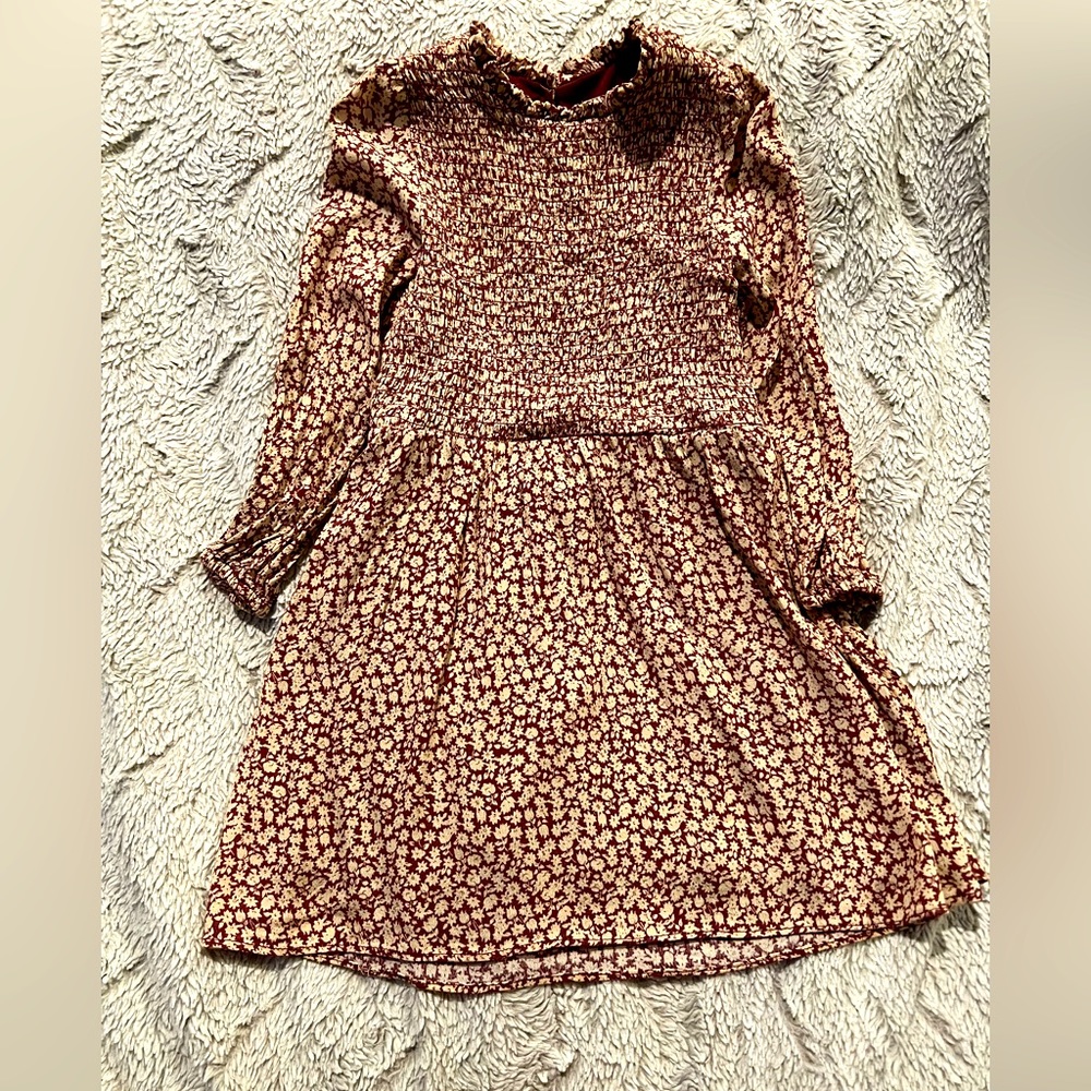 Sweet little girls dress.